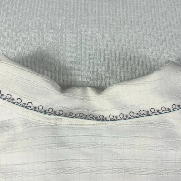 Alfred Dunner Womens Size 16W Embroidered Textured Button Up V-Neck Blouse - Picture 10 of 11